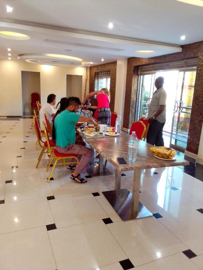 Royal Park Hotel Jinja Zewnętrze zdjęcie