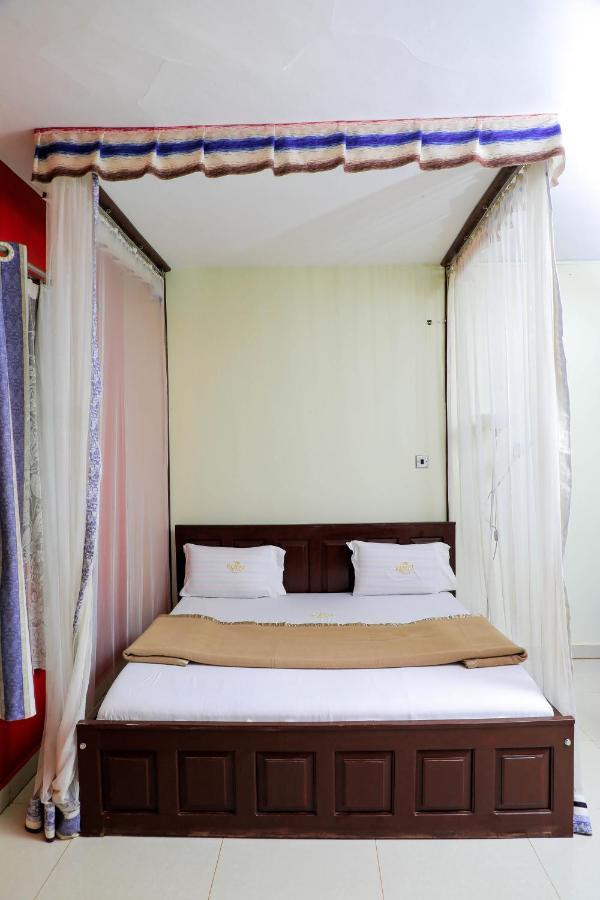 Royal Park Hotel Jinja Zewnętrze zdjęcie